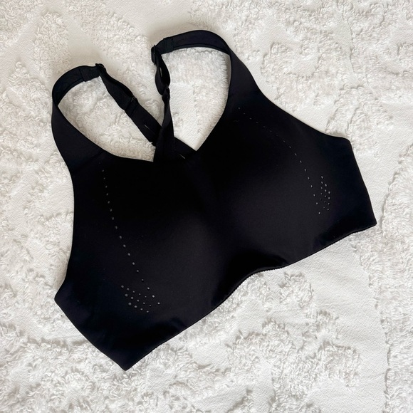 Lululemon AirSupport Bra in Black - Picture 2 of 7